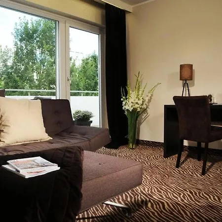 Mathildenhoehe - ホテル 3*