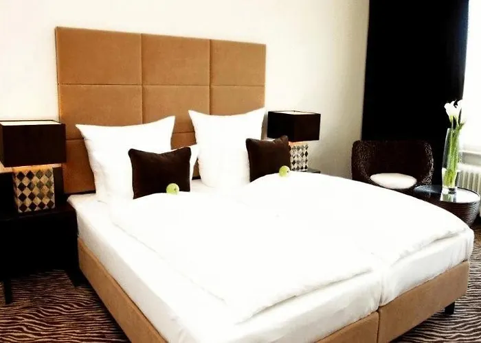 Mathildenhoehe - Отель